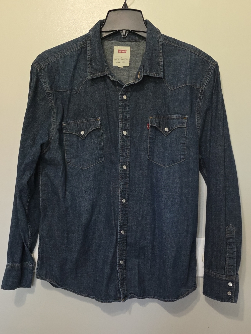 Levi's Men's Dark Indigo Denim Western Button-Up Shirt